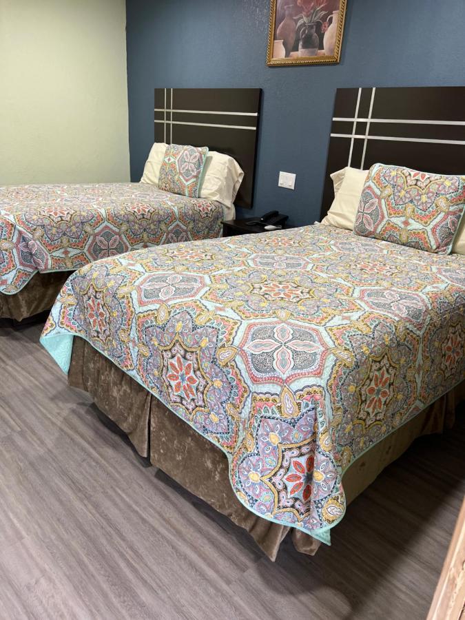 Budget Inn Hallettsville Экстерьер фото